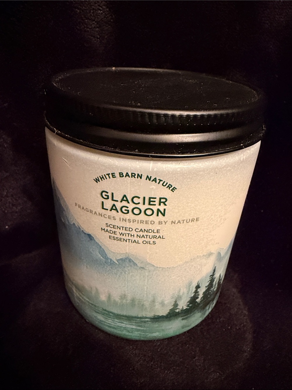 Scented Candle - Not a skincare product - Picture 1 of 3
